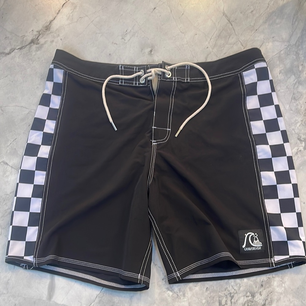Quicksilver XL swimsuit. Never worn.